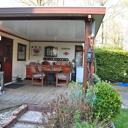 Sfeervol, ruim en luxe chalet in bosrijke omgeving Villa Diessen Buitenkant foto