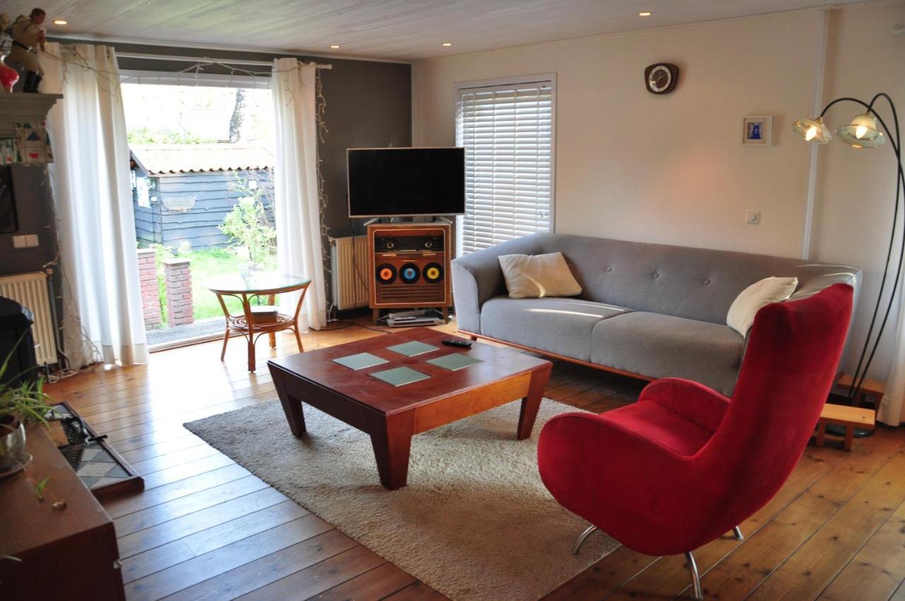 Sfeervol, ruim en luxe chalet in bosrijke omgeving Villa Diessen Buitenkant foto